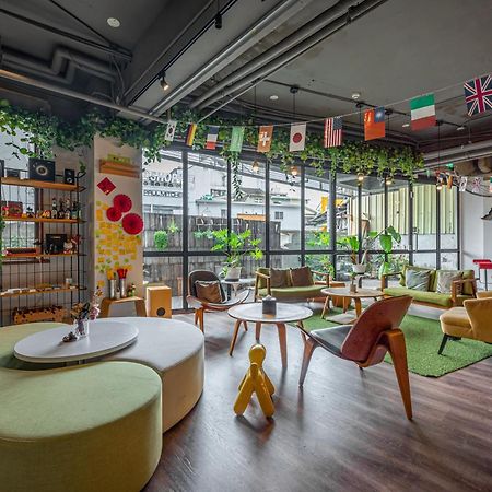 Light Hostel - Tainan Exterior foto