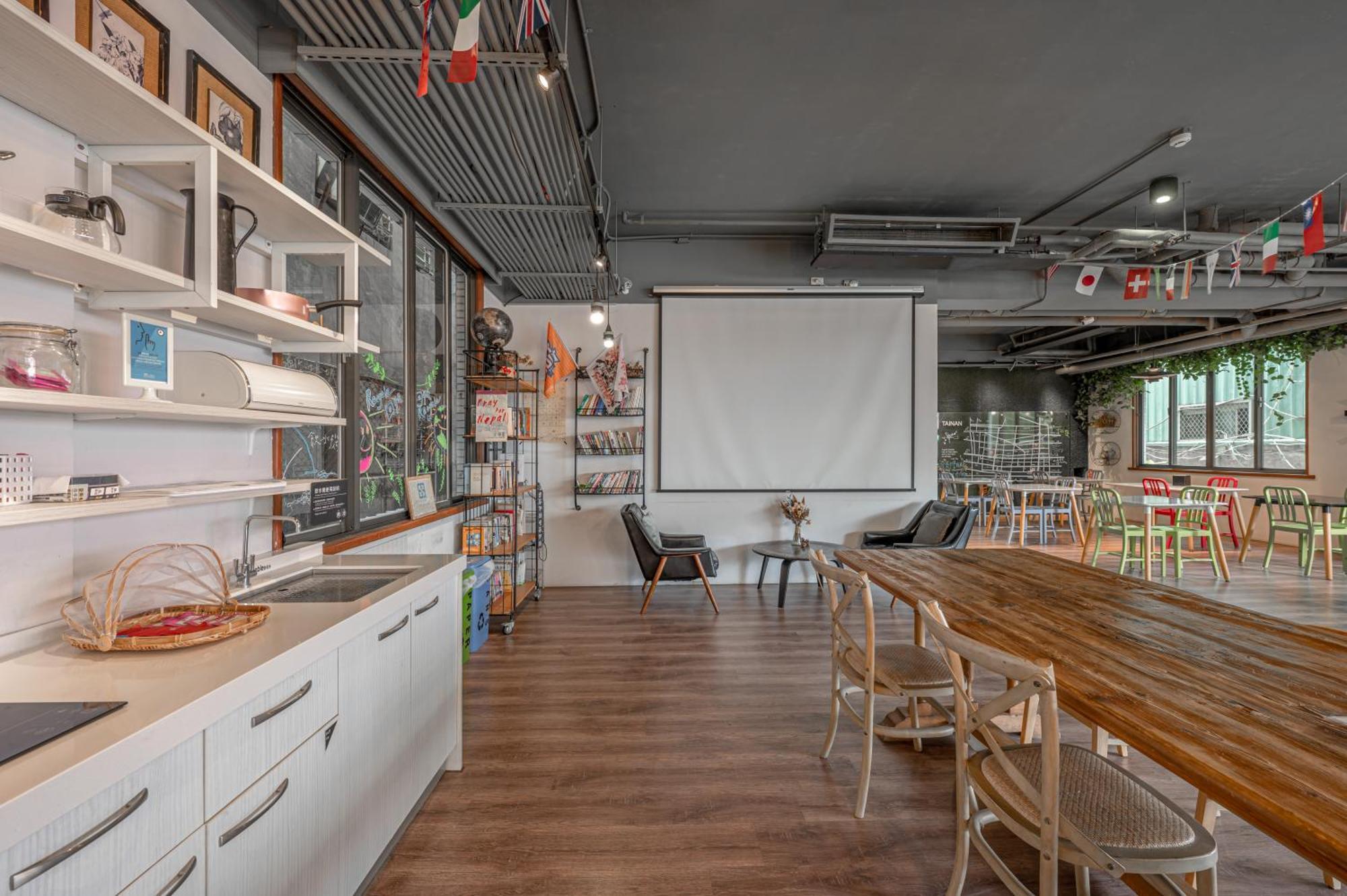 Light Hostel - Tainan Exterior foto