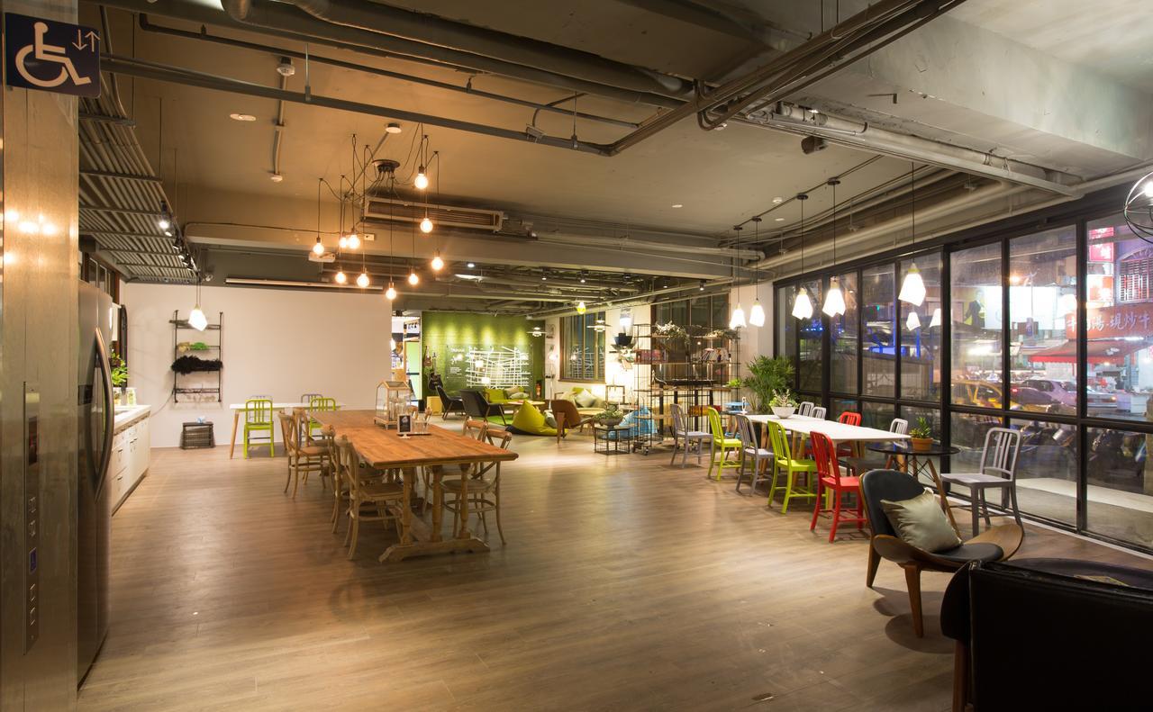 Light Hostel - Tainan Exterior foto