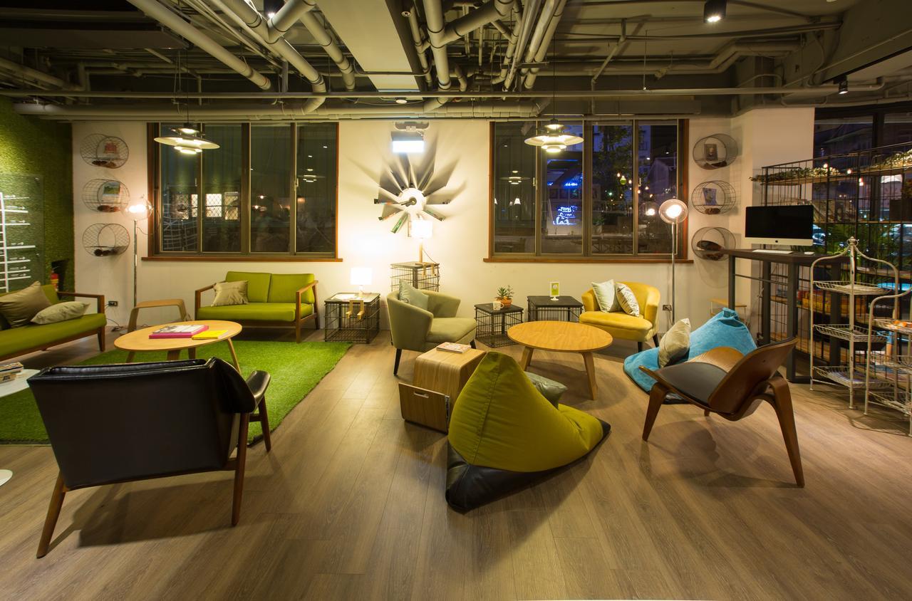 Light Hostel - Tainan Exterior foto